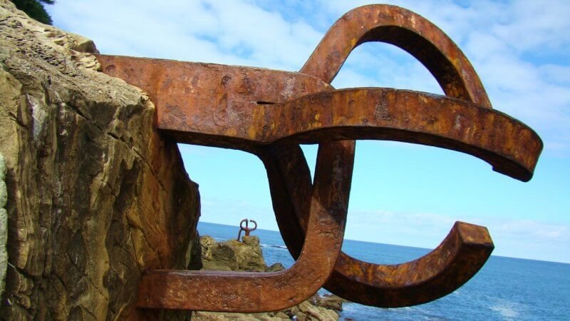 Wind Crest Installation, San Sebastian Installation "Crest of the Winds"