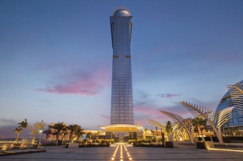 The Palm Tower Photo: The Palm Tower, Palm Jumeirah, Dubai