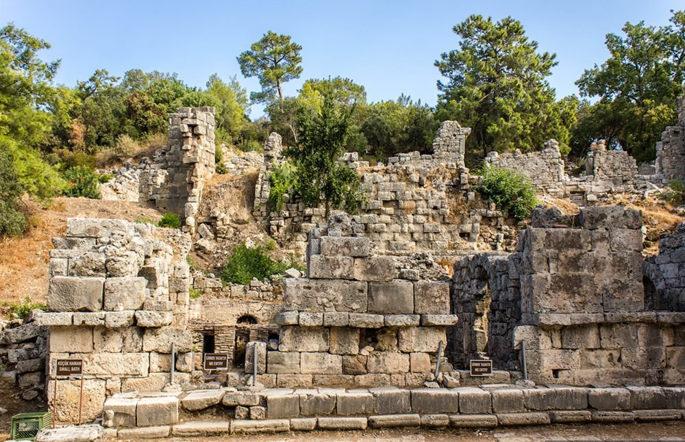Photos of the ruins of the ancient city of Phaselis Ancient city of Phaselis