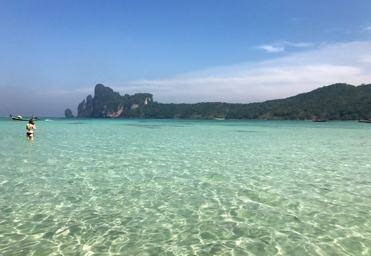 Shallow sea of Lo Dalam Beach The sea is shallow