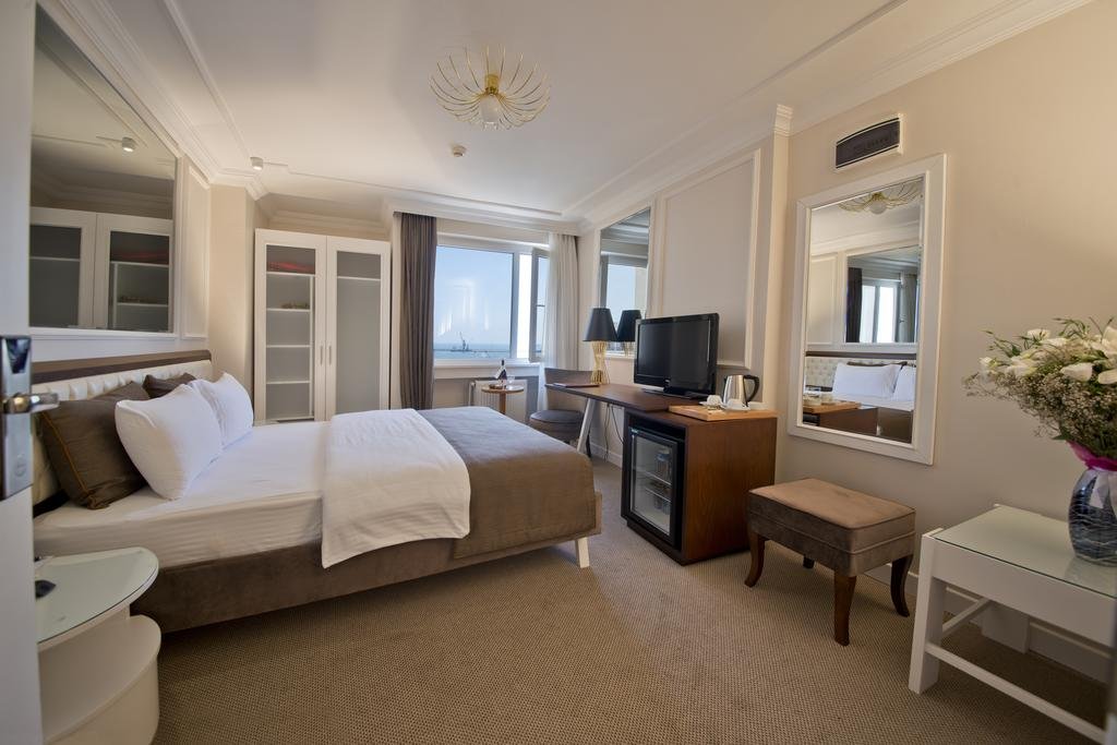 North Point Hotel Room North Point Hotel