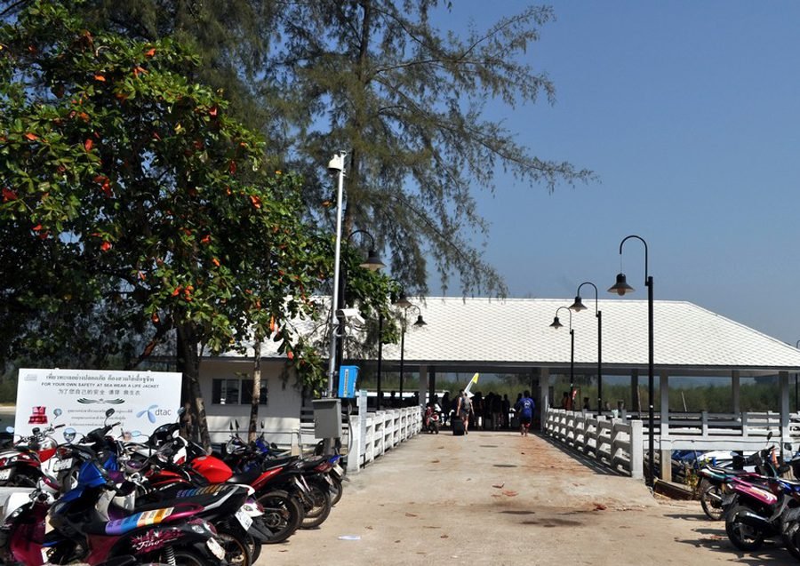Ferries depart from Nopparat Thara Pier Nopparat Thara Pier