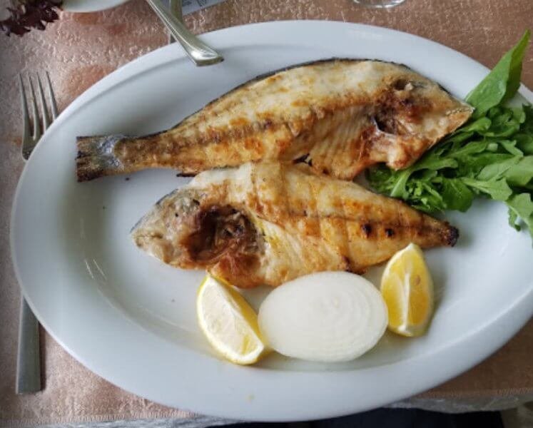 Cooked fish at Batipark Karadeniz Balik, Samsun Fish in Batipark Karadeniz Balik restaurant