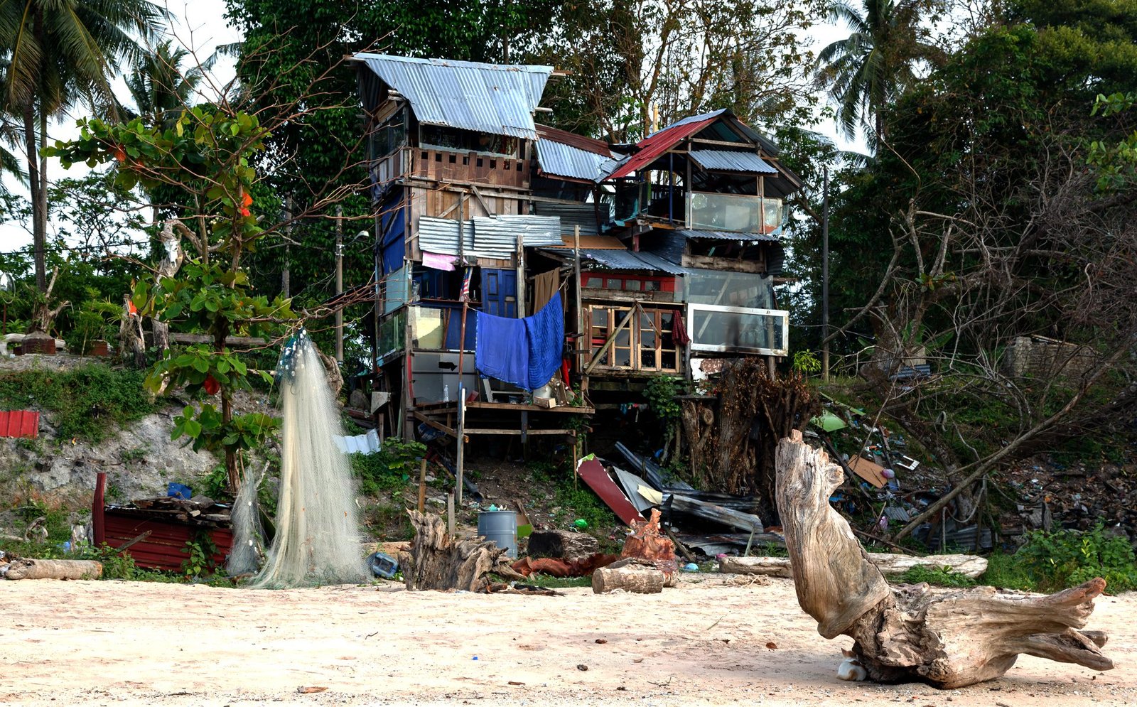 Photo of the fishing lodge on Pantai Pasir Hitam beach Pantai Pasir Hitam Beach Fishing Lodge