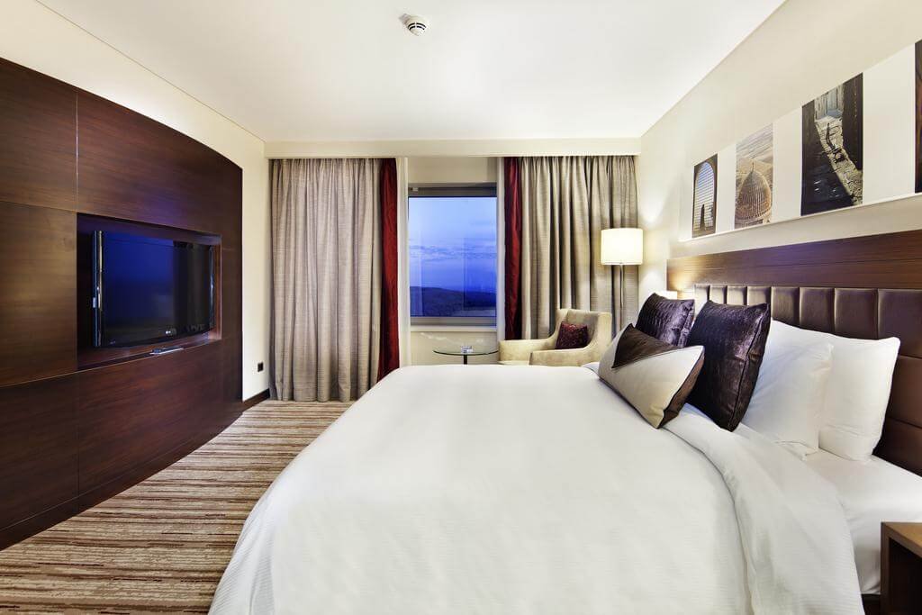 Interior of a room at the Hilton Garden Inn Mardin in Mardin Hilton Garden Inn Mardin Room