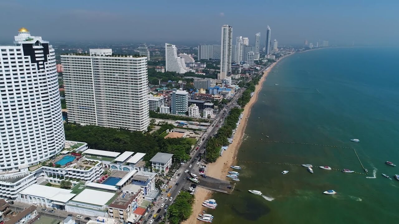 Jomtien Beach is up to 4 km long