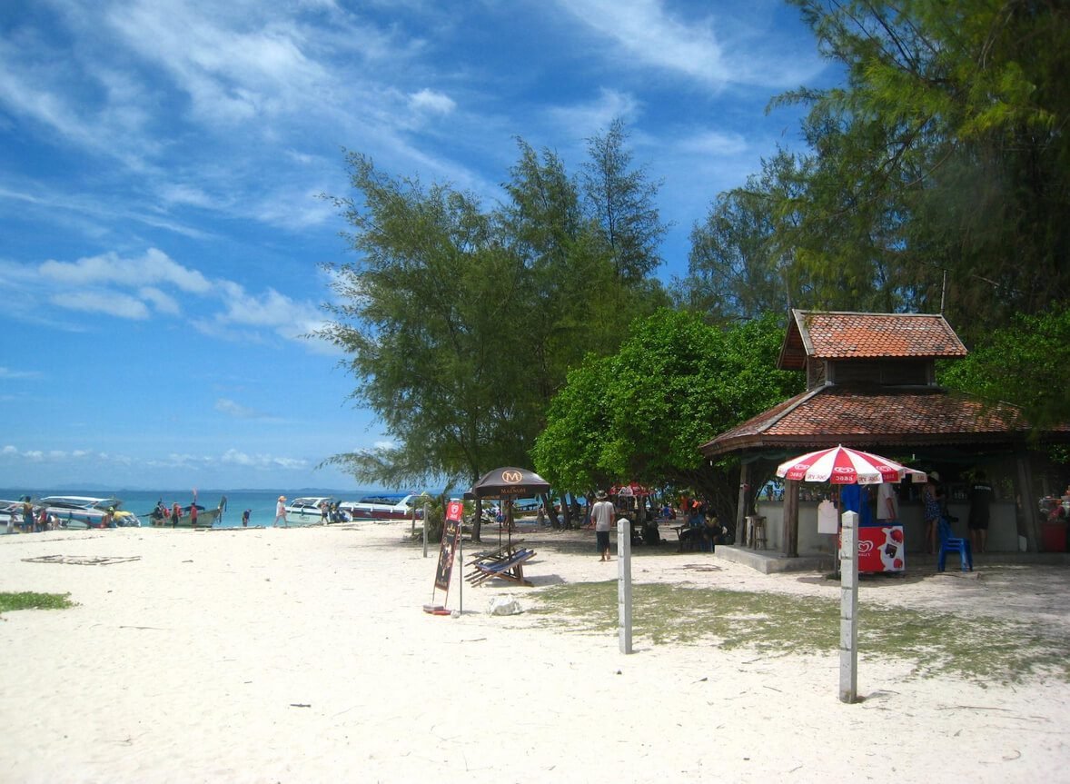 Poda Island Beach Bar in Thailand Poda Island Bar