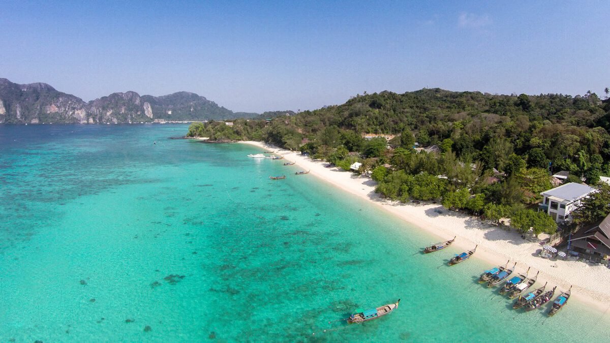 Long Beach at Phi Phi Dong Long Beach