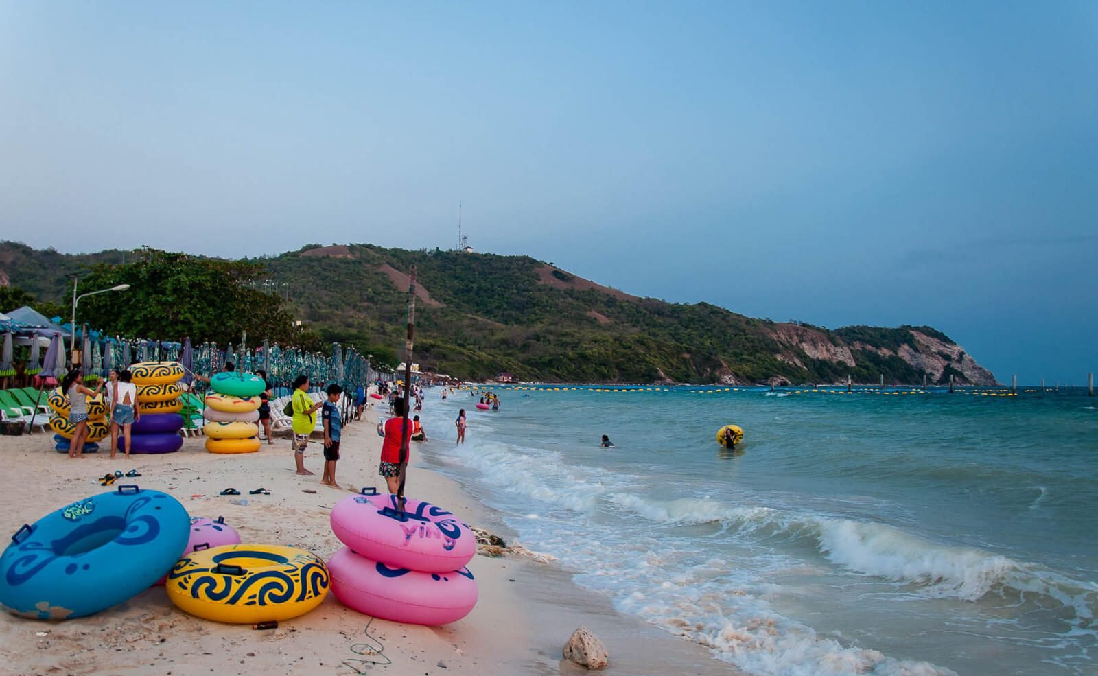 Koh Lan Samae Beach Samae beach, Koh Lan Island