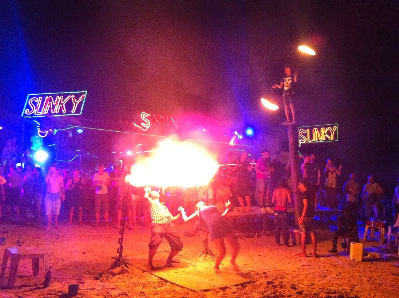 Slinky Bar Fire Show Slinky Bar