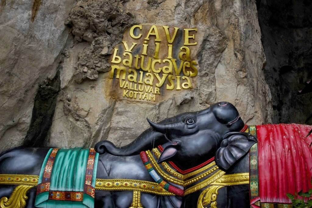 Valhurvar Kottam Batu Caves Entrance Vallurvar Kottam