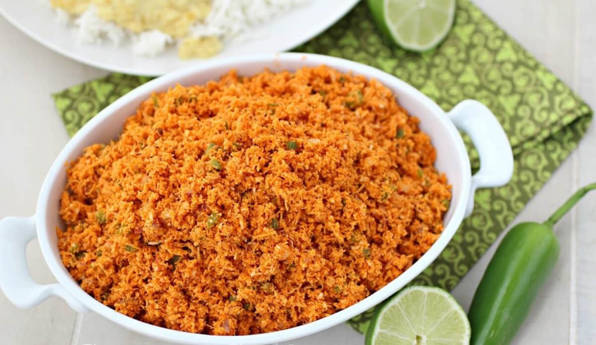 Coconut pulp, chili pepper, lime and red onion sambol Sambol Dish