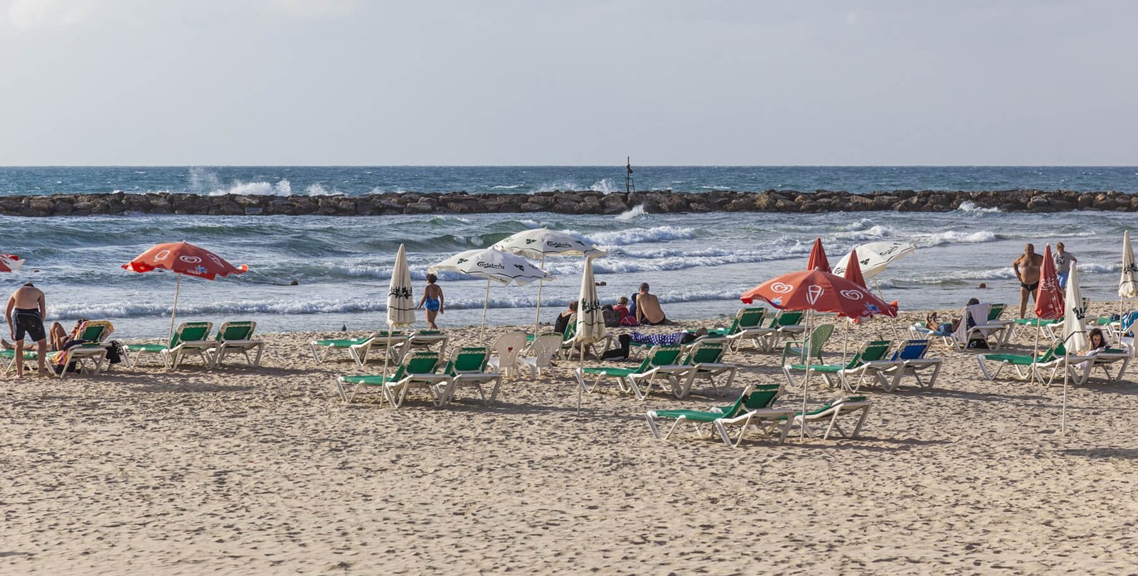 Banana Beach Holiday Makers, Tel Aviv Banana Beach