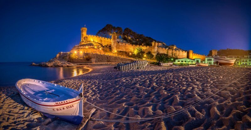 Tossa de Mar in the evening