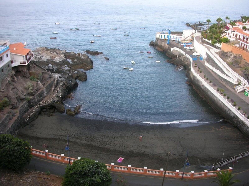 Los Gigantes Beach
