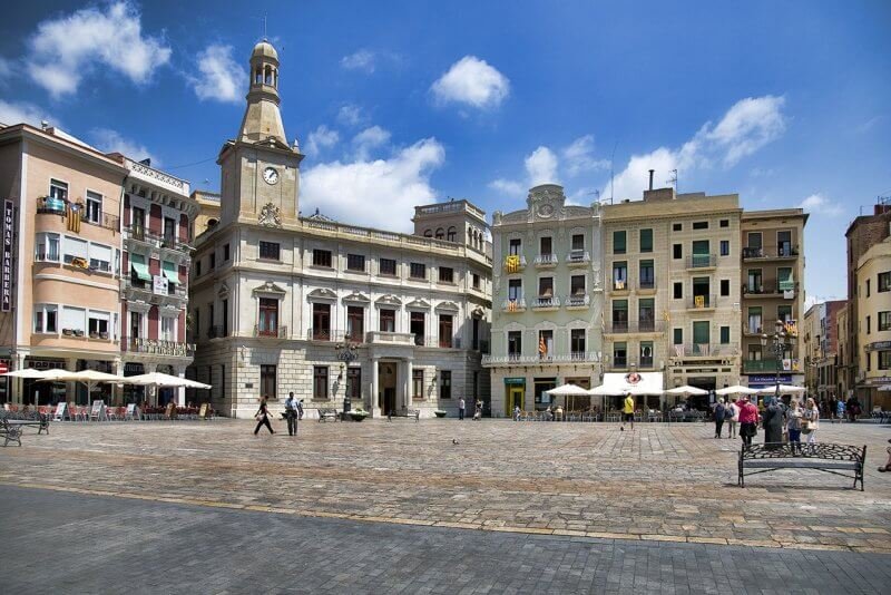 Market square in Reus Market Square