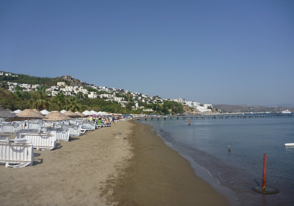 Photos of the sandy Camel Beach Camel Beach