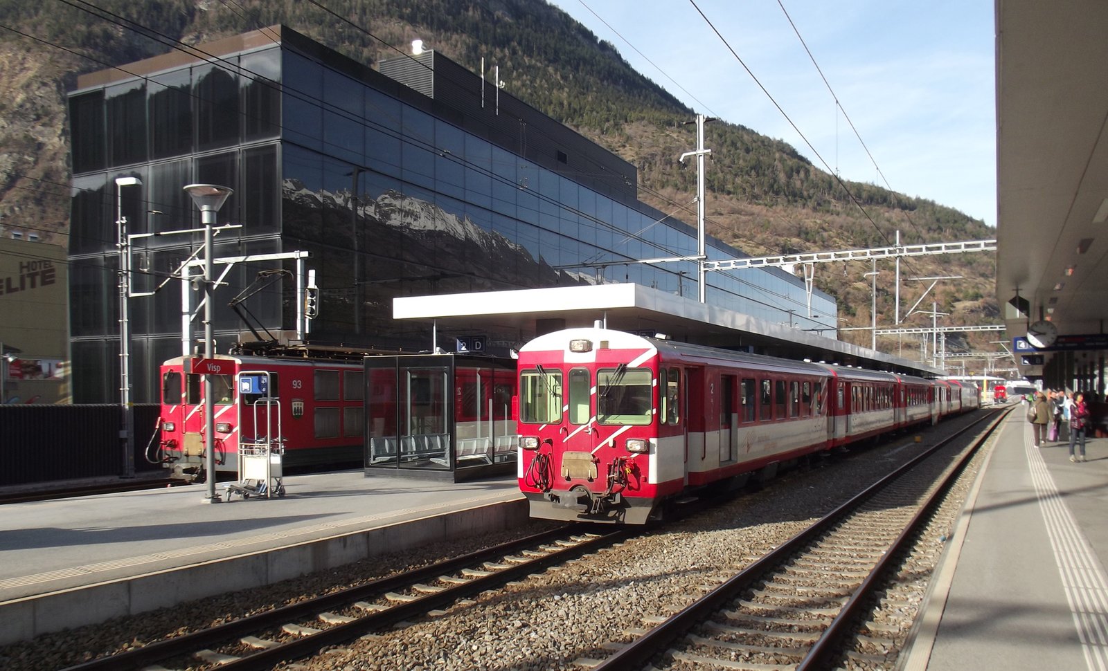 Fisp Railway Station Transfer at the Fisp station