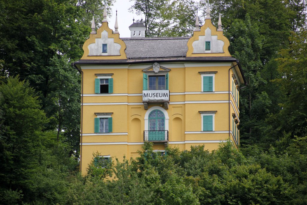 Small Hunting Castle Mountschloss Mountschloss Castle