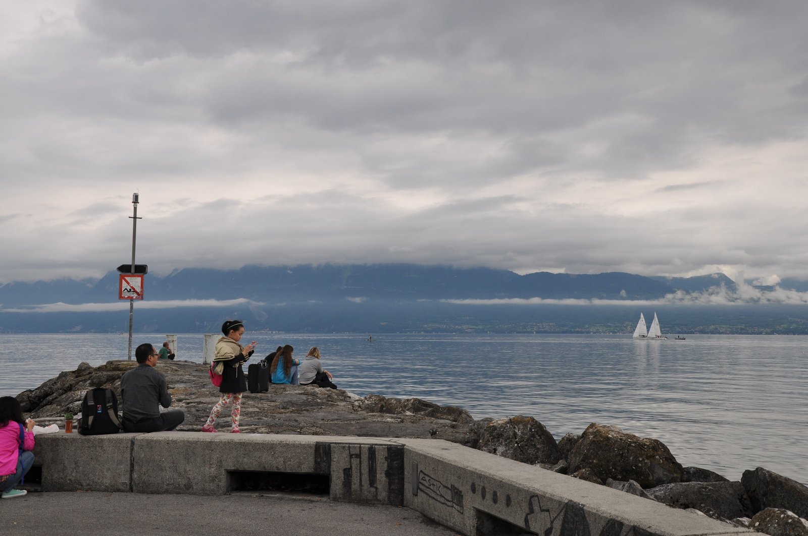 Photo on the Ouchy embankment, Lausanne Ouchy Embankment, Lausanne