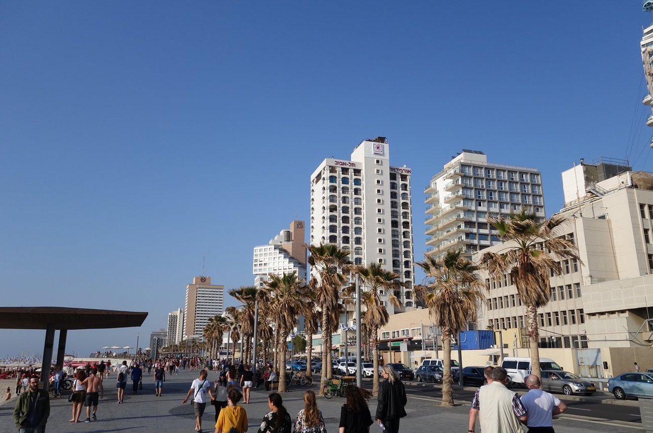 Tayelet Embankment, Tel Aviv Tayelet Walk
