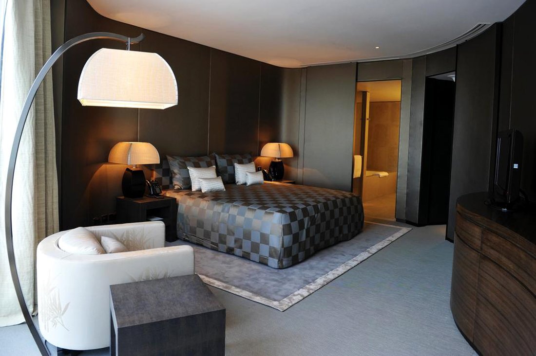 Photo of the interior of a room at the Armani Hotel in Burj Khalifa Armani Hotel Room