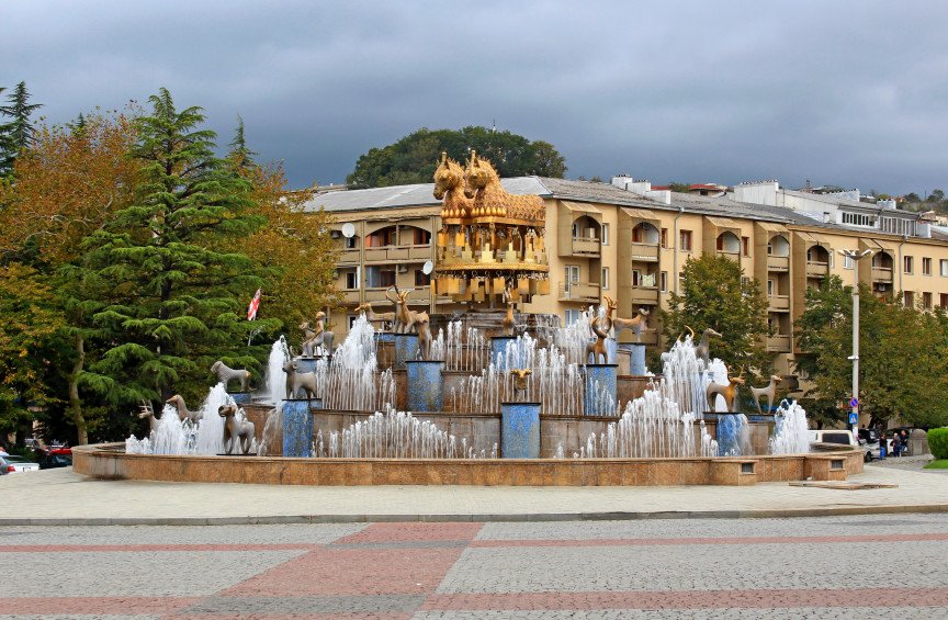 Colchis multi-level fountain Photo: fountain in the city center