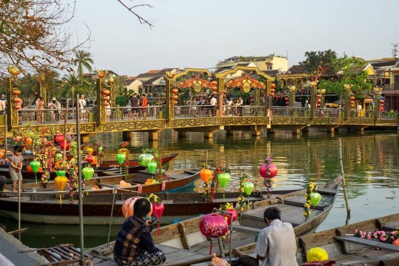 Photo: Boats on the riverbank in Hoi An Old Town, Vietnam Riverbank boats