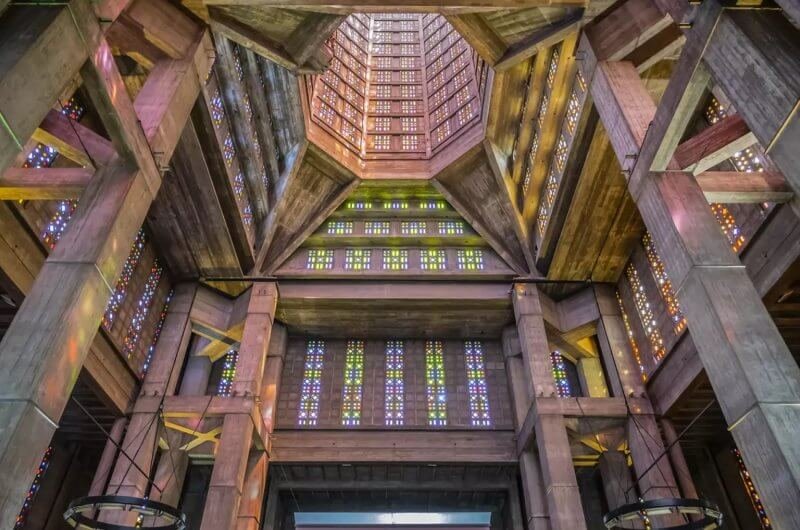 Photo: interior of St. Joseph's Church in Le Havre, France