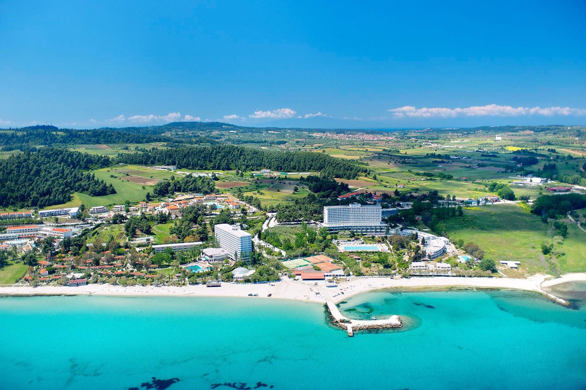 Bird's-eye view of Kasandra Kasandra from a bird's eye view