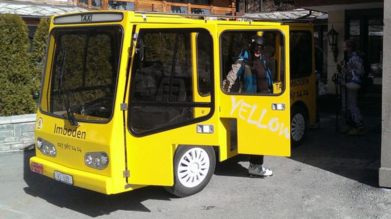Photo of a yellow taxi from Tesch to Zermatt Taxi from Tesch to Zermatt