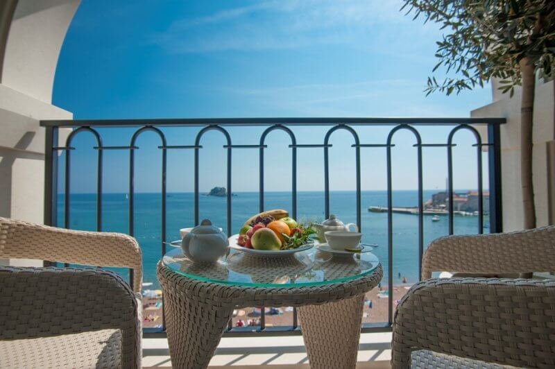 Hotel Riva 4* in Petrovac Hotel Riva 4*, Montenegro