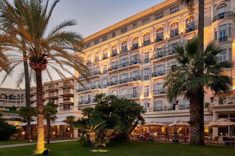 Hotel Royal Westminster‬