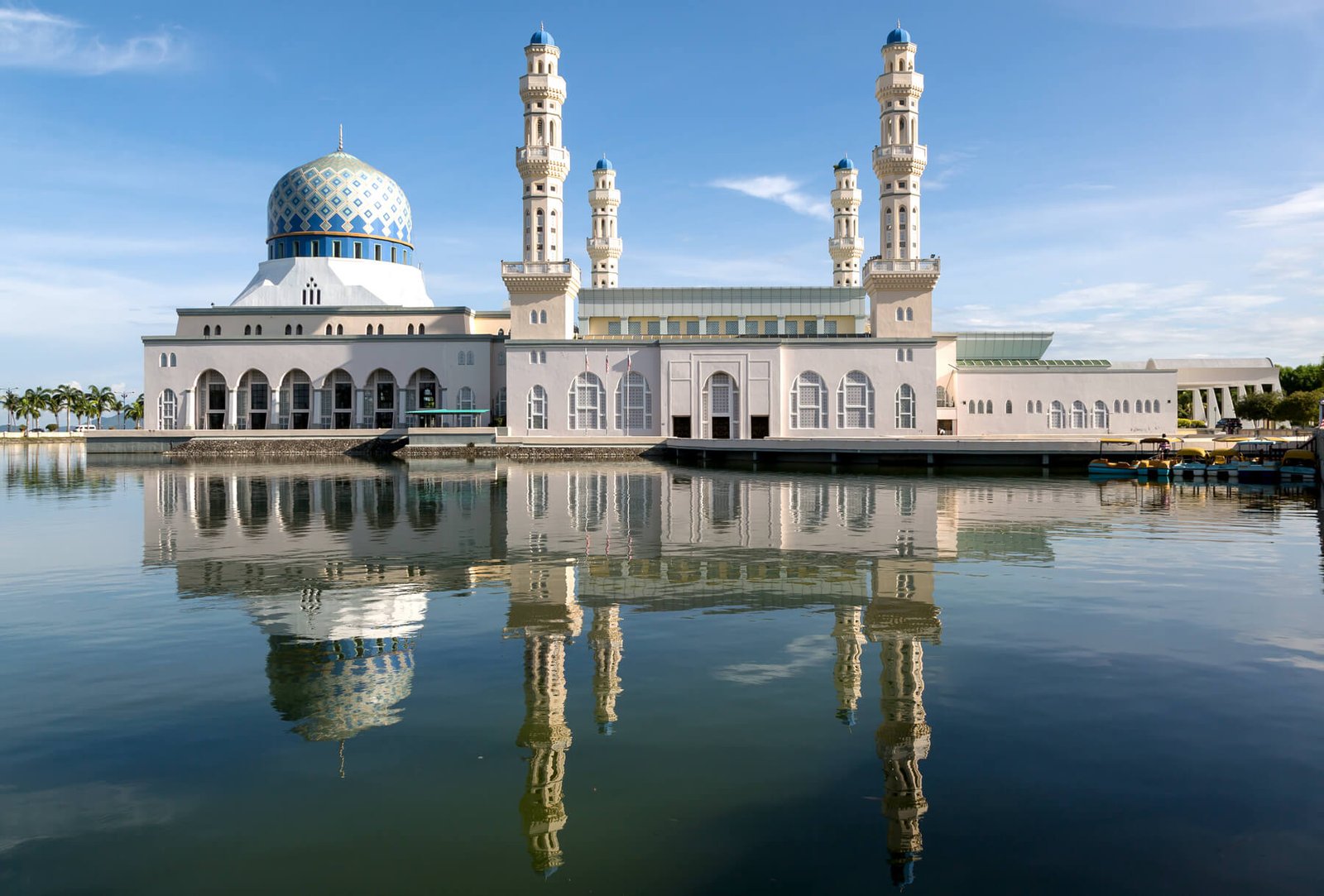 Kota Kinabalu City Mosque - the largest mosque in the capital of Sabah Kota Kinabalu City Mosque