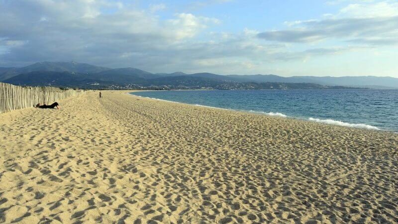 Ricanto Beach in Corsica Photo: Plage du Ricanto, Ajaccio, Corsica