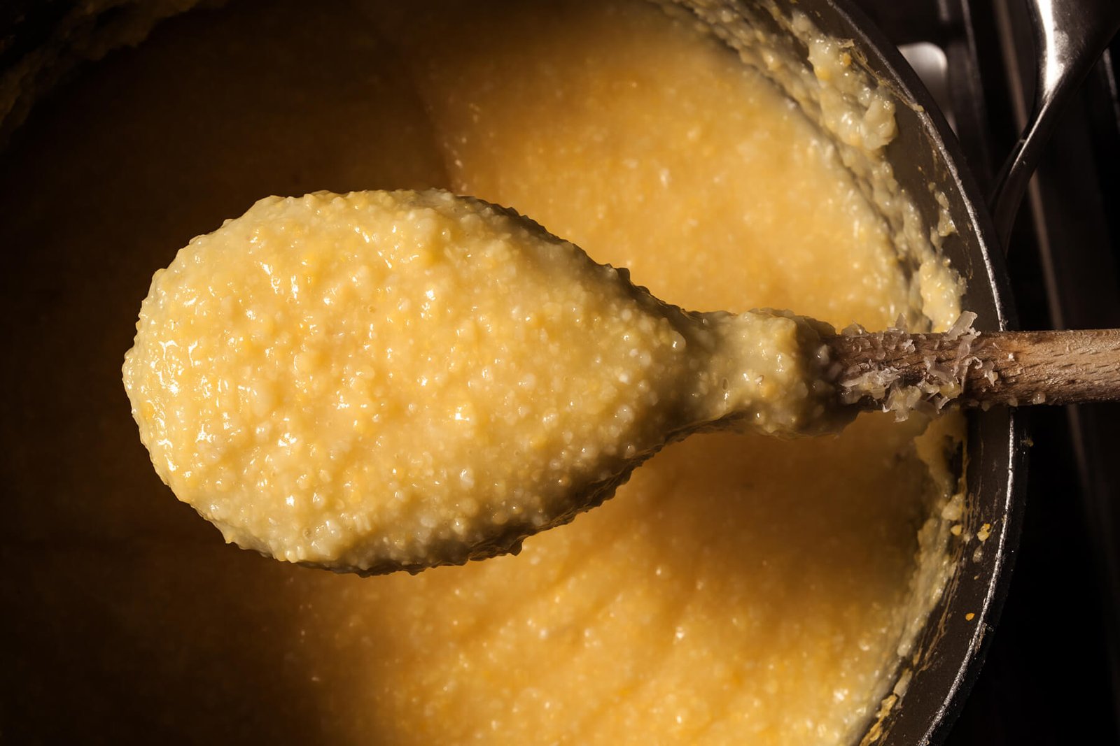 Photos of the polenta making process Making polenta