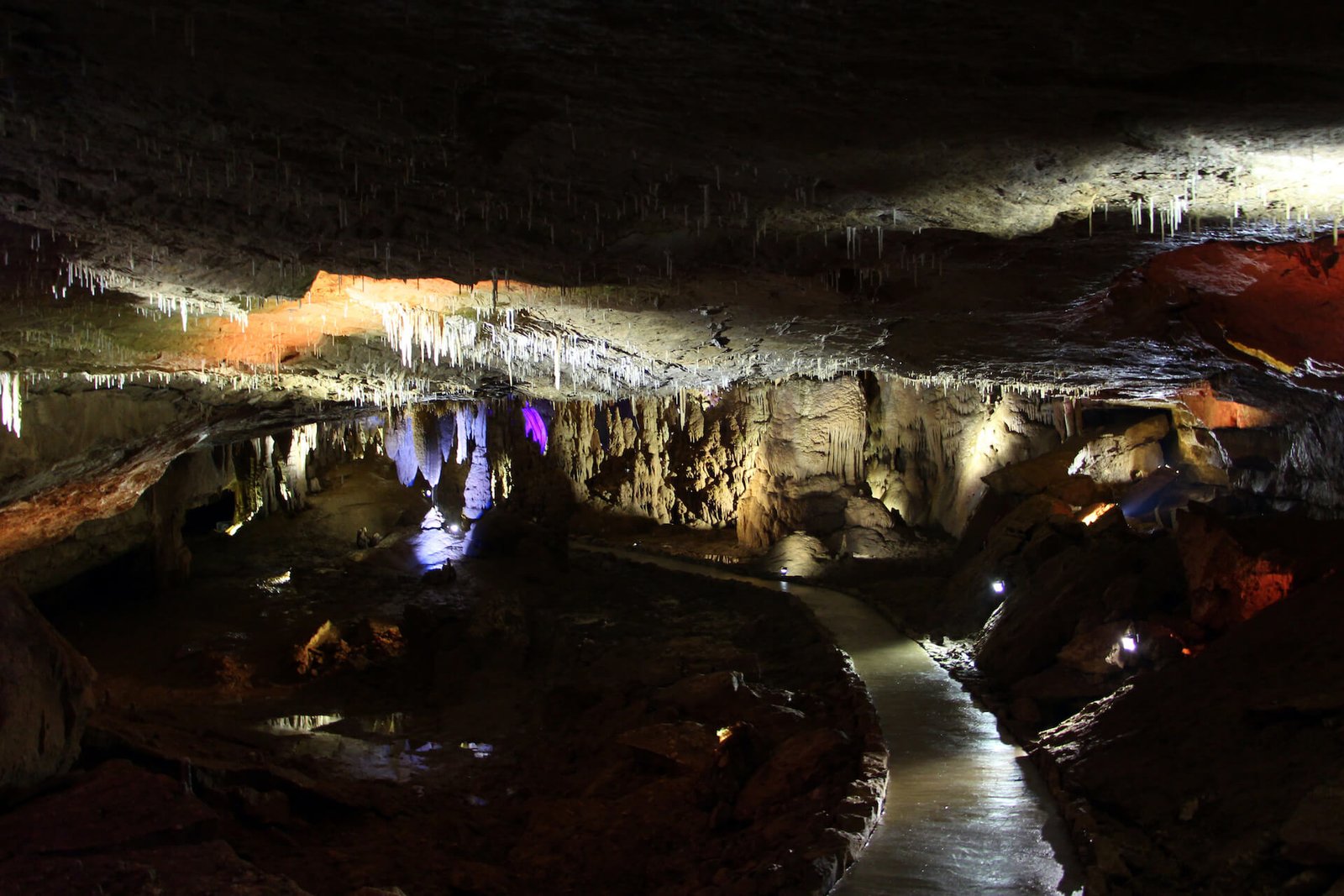Prometheus Cave, Georgia