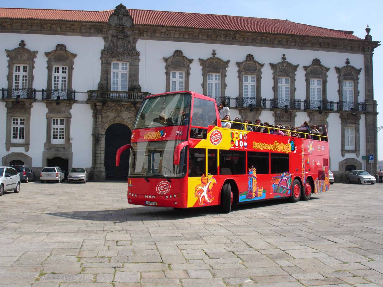 Photo of a sightseeing bus in Porto Porto Bus Tour