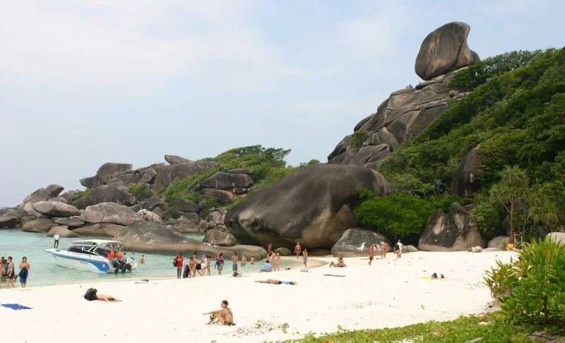Crowded beach in Similan Islands, Thailand Crowded beach in Similan Islands