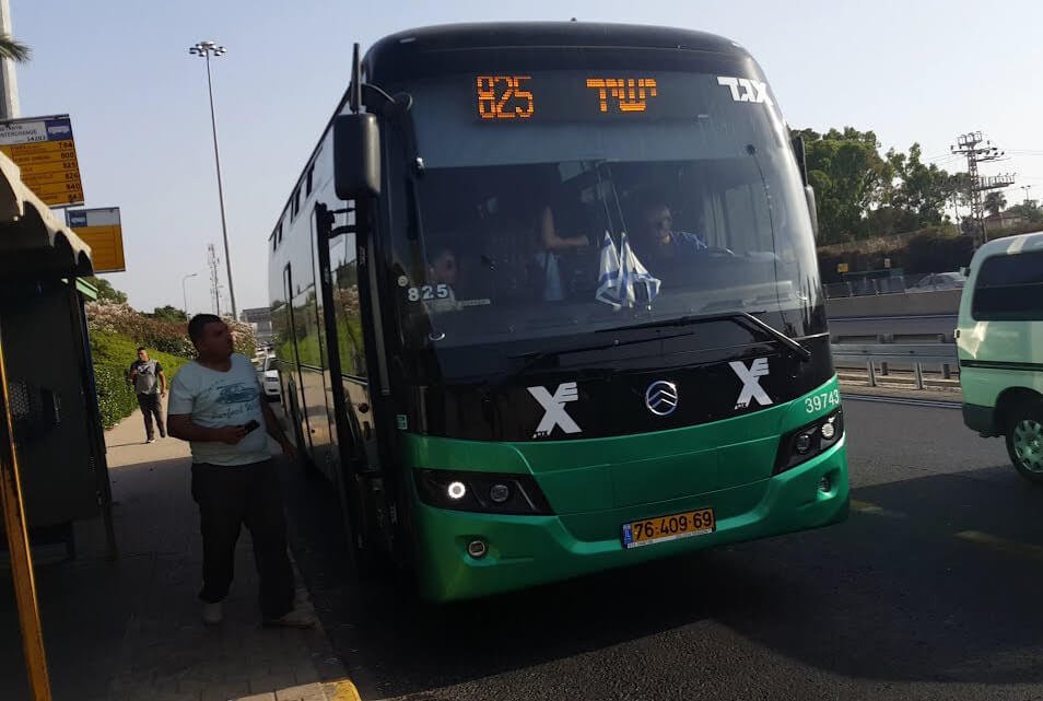 Green Bus #825 Tel Aviv-Netanya Bus number 825