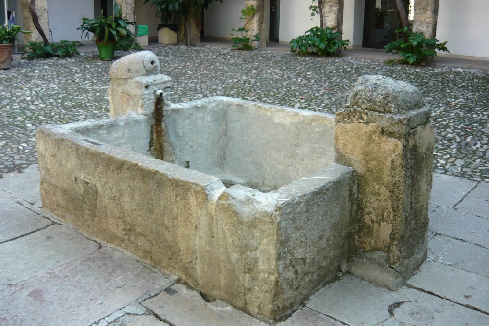 Corral del Carbon Coal Yard, Granada