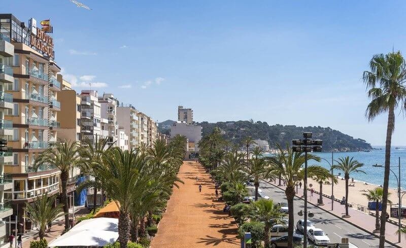 Waterfront hotels in Lloret de Mar, Spain Waterfront hotels in Lloret de Mar