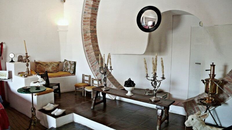 Living room in the Salvador Dali House Museum