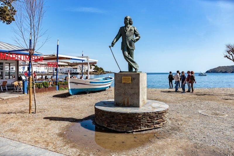 Monument to Salvador Dali