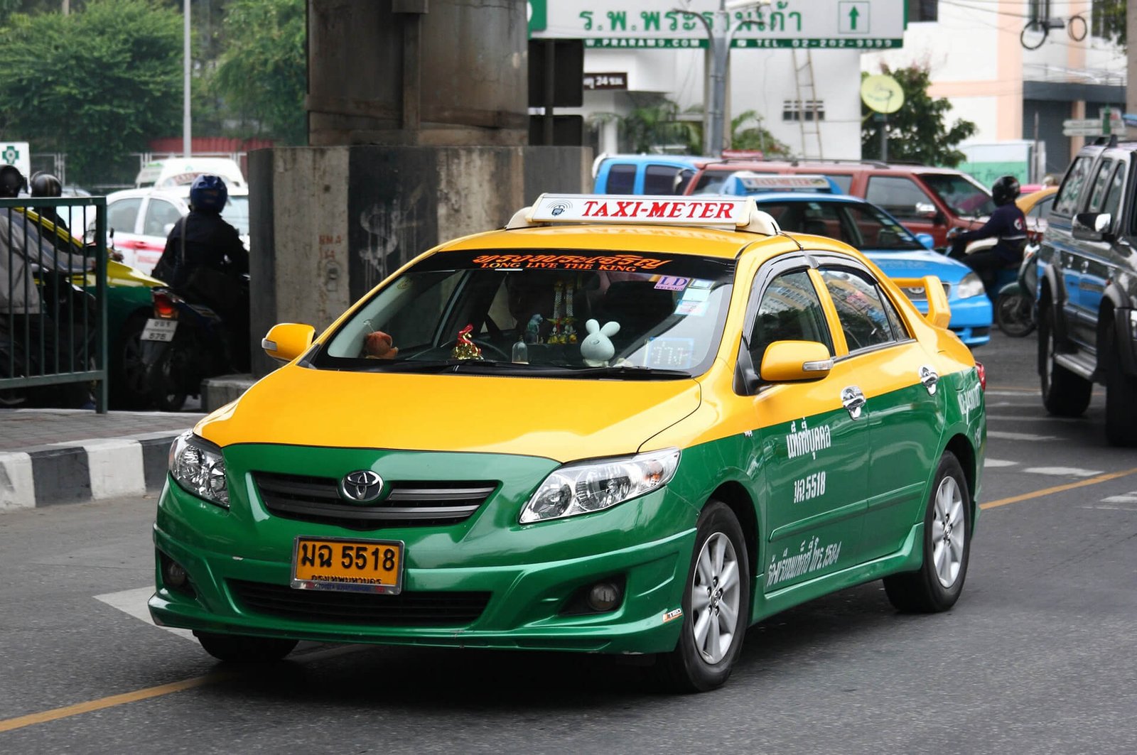This is what a taxi looks like in Bangkok By taxi from Bangkok