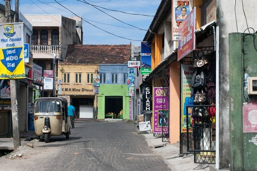 Shops on one of the streets of Ambalagonda, Sri Lanka Photo: Gorodok Street