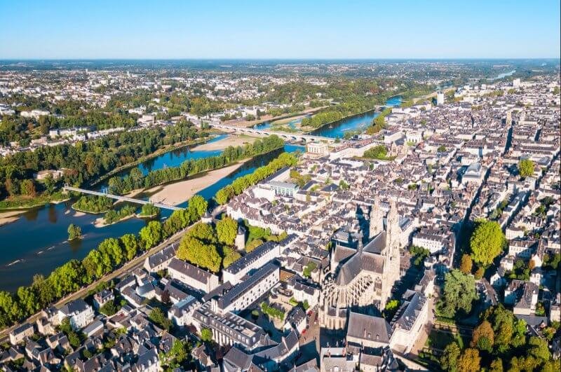 Aerial view of the city Tour