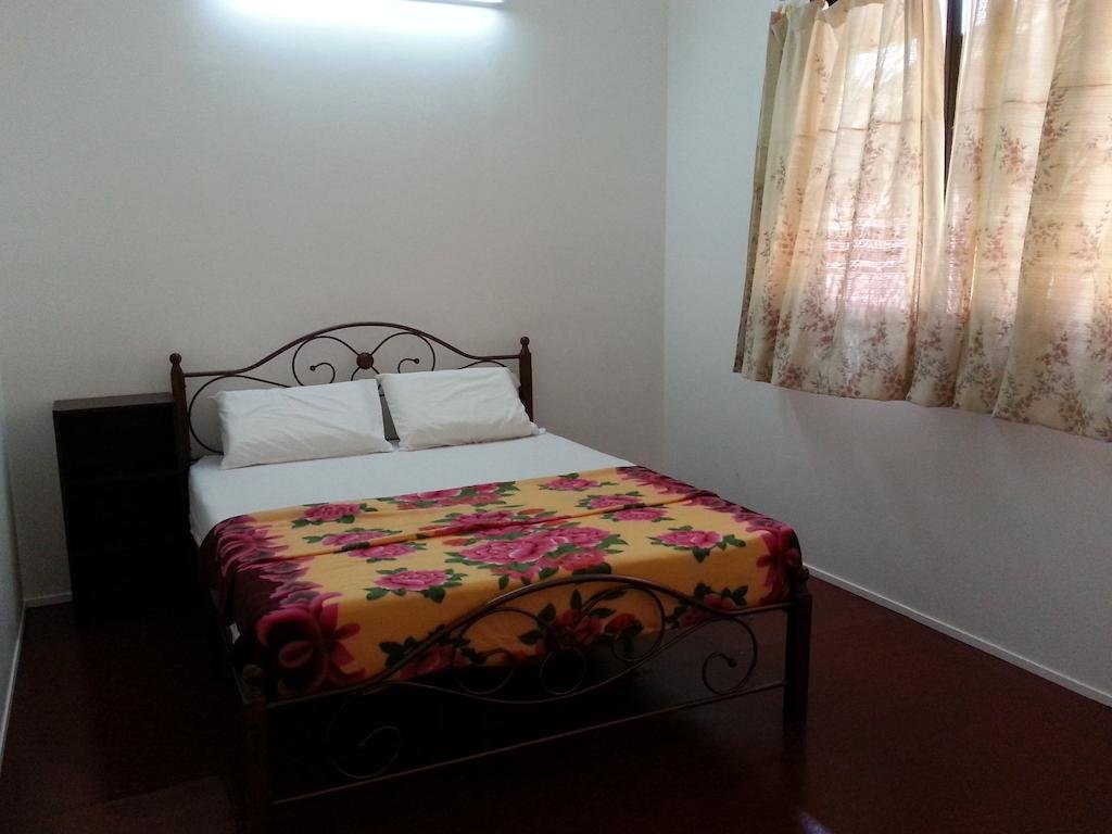 Hotel Room 54 Guesthouse Room for$ 15 at 54 Guesthouse