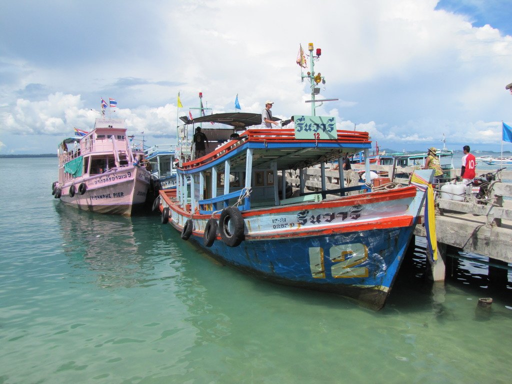 By ferry from Ban Phe to Koh Samet Ferries to Samet