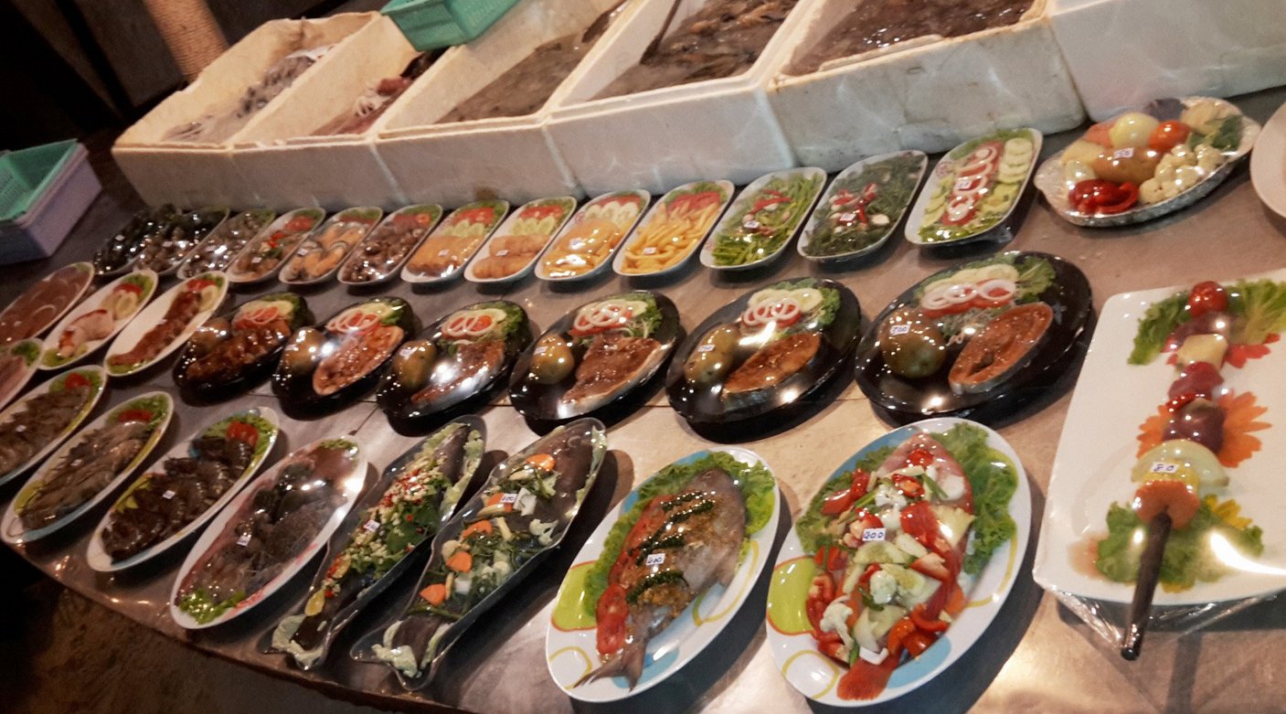 A variety of dishes can be enjoyed at one of the cafes in Samet A variety of dishes